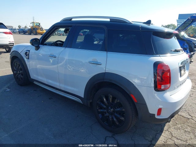 2019 MINI COUNTRYMAN WMZYT3C5XK3E95587 Photo 2
