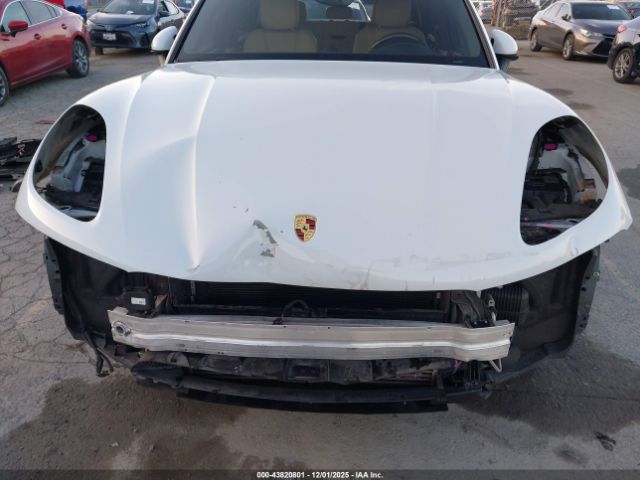2018 PORSCHE MACAN WP1AA2A55JLB24996 Photo 5