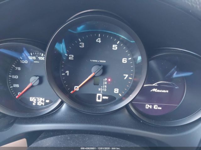 2018 PORSCHE MACAN WP1AA2A55JLB24996 Photo 6