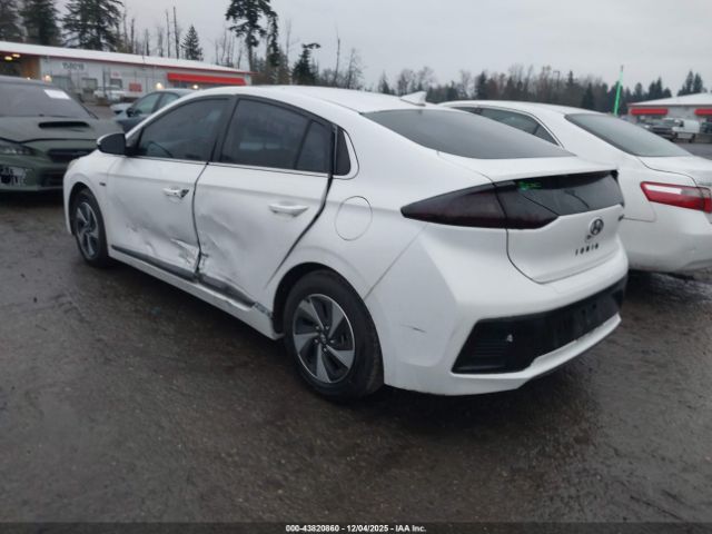 2017 HYUNDAI IONIQ HYBRID KMHC75LC0HU035634 Photo 2