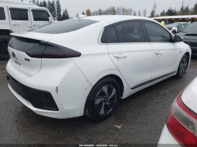 2017 HYUNDAI IONIQ HYBRID KMHC75LC0HU035634 Photo 3