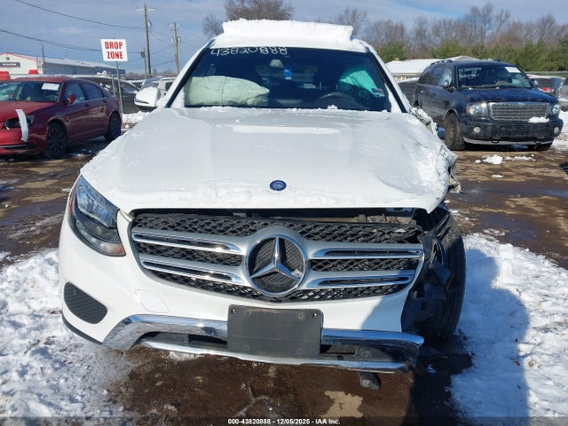 43820888 :رقم المزاد ، WDC0G4KB0GF086428 vin ، 2016 Mercedes-benz Glc 300 4matic مزاد بيع