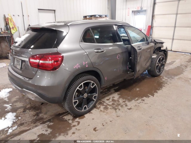 2020 MERCEDES-BENZ GLA 250 WDCTG4GB7LJ680494 Photo 3