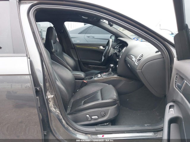2016 AUDI S4 WAUBGAFL6GA000453 Photo 4