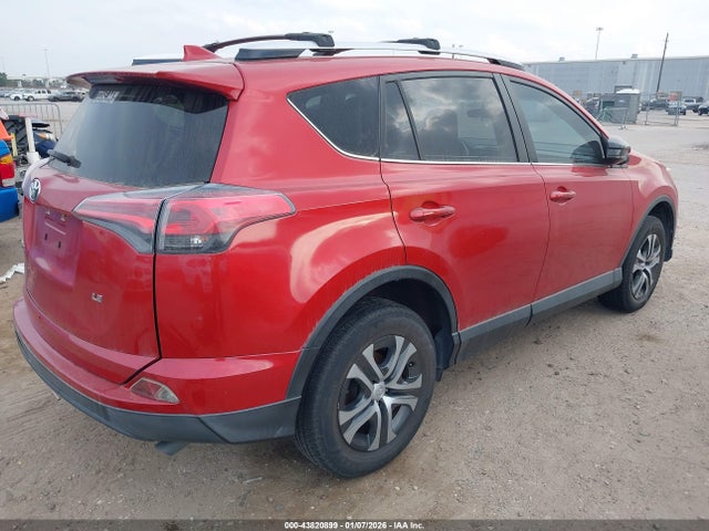 Toyota RAV4 LE 2016 JTMZFREV4GJ060902 Image 4