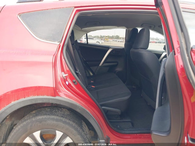 Toyota RAV4 LE 2016 JTMZFREV4GJ060902 Image 8