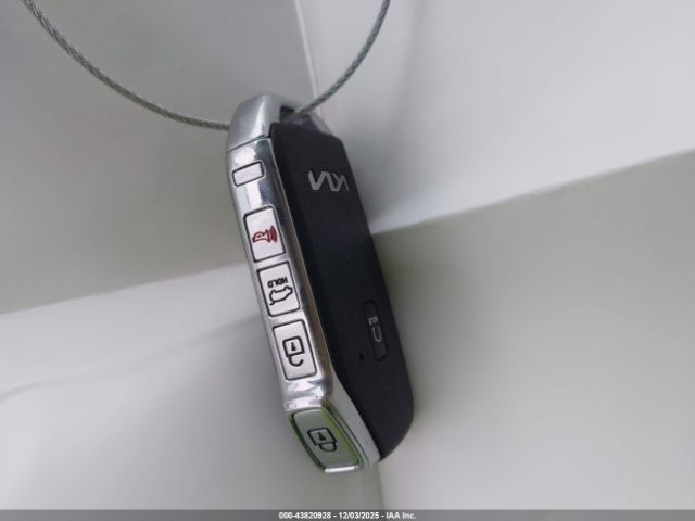 2025 KIA SPORTAGE 5XYK53DF8SG235799 Photo 10