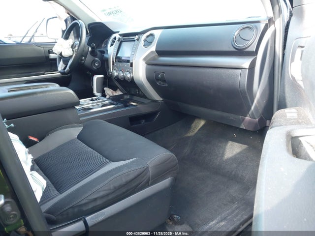 5TFDY5F18HX620038 Toyota Tundra Sr5 5.7l V8