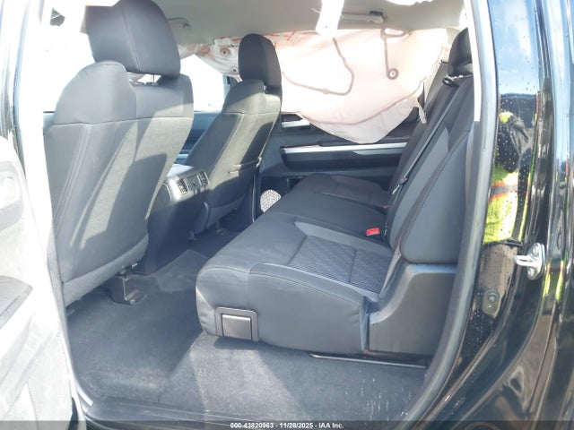 5TFDY5F18HX620038 Toyota Tundra Sr5 5.7l V8