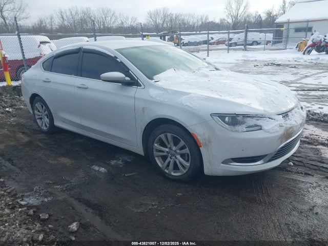 2015 CHRYSLER 200 1C3CCCAB5FN557590