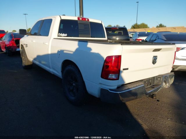 2019 RAM 1500 CLASSIC 1C6RR6TT2KS657886 Photo 2