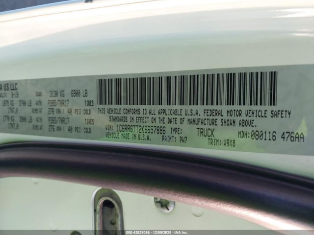 2019 RAM 1500 CLASSIC 1C6RR6TT2KS657886 Photo 8