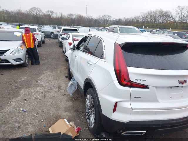 2025 CADILLAC XT4 1GYFZDR48SF133290 Photo 2