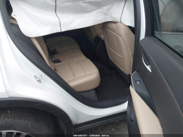 2025 CADILLAC XT4 1GYFZDR48SF133290 Photo 7