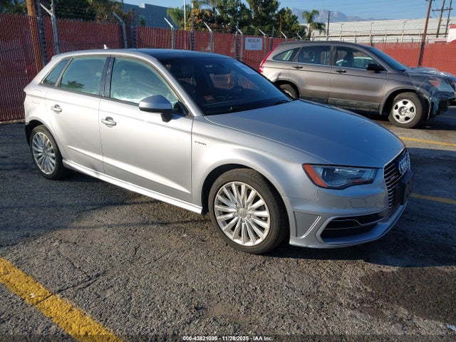 2016 AUDI A3 E-TRON WAUUPBFF6GA128166 Photo 0
