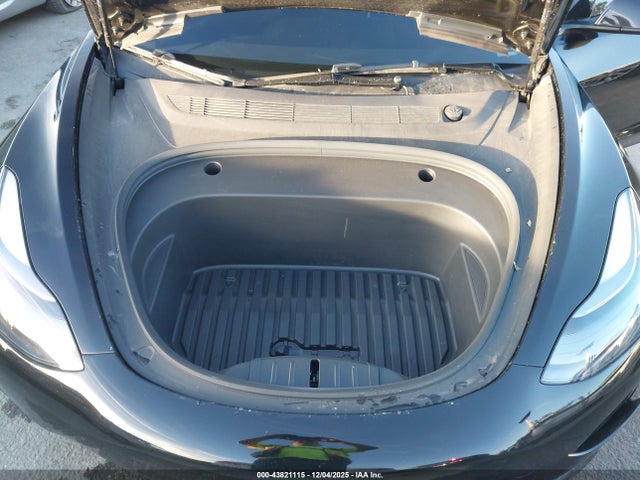 2023 TESLA MODEL 3 5YJ3E1EA2PF687564 Photo 9