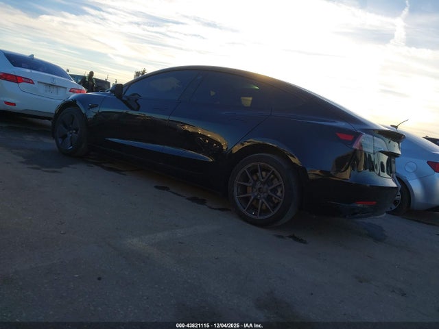 2023 TESLA MODEL 3 5YJ3E1EA2PF687564 Photo 2