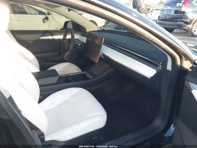 2023 TESLA MODEL 3 5YJ3E1EA2PF687564 Photo 4