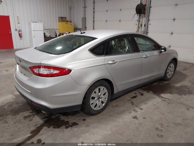 Продажа на аукционе авто 2014 Ford Fusion S, vin: 1FA6P0G76E5358700, номер лота: 43821118