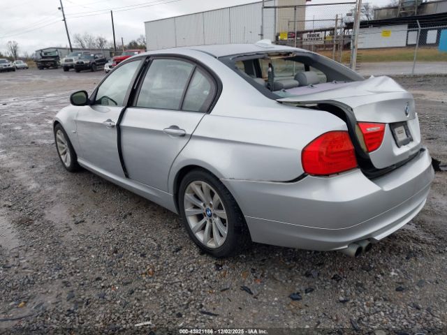 2011 BMW 328I WBAPH7C5XBE683142 Photo 2