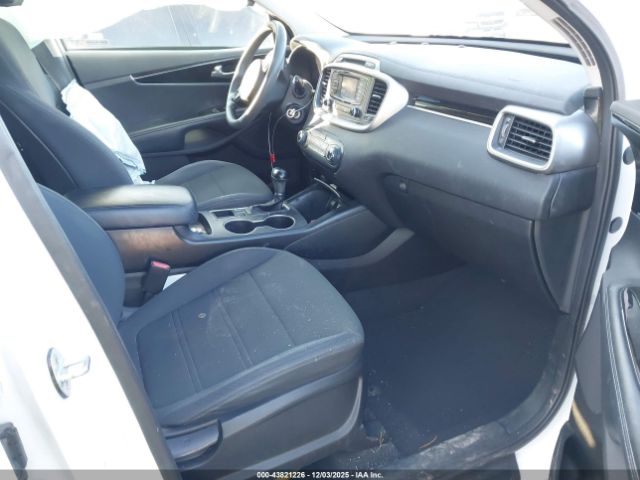 2018 KIA SORENTO 5XYPG4A51JG389142 Photo 4