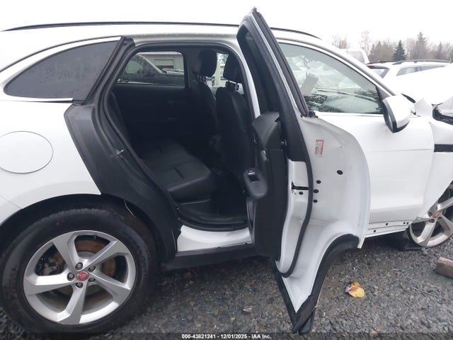 2019 JAGUAR F-PACE SADCJ2FX0KA367878 Photo 7