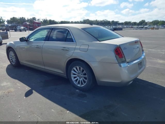 2012 CHRYSLER 300 2C3CCAAGXCH245687 Photo 2