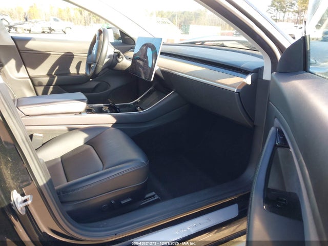 2018 TESLA MODEL 3 5YJ3E1EB8JF170351 Photo 4
