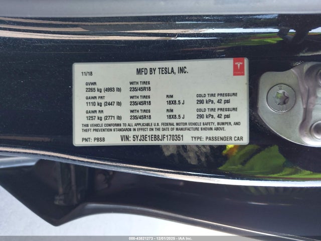 2018 TESLA MODEL 3 5YJ3E1EB8JF170351 Photo 8