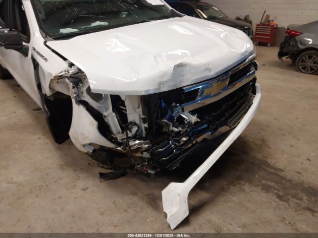 2024 CHEVROLET SILVERADO 1500 1GCUDDED3RZ388648 Photo 5