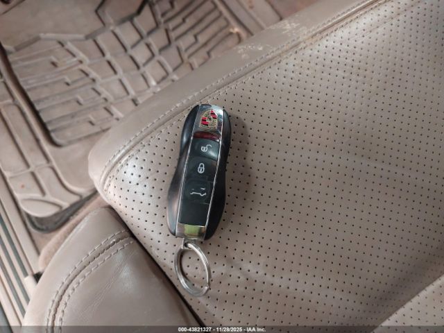 2013 PORSCHE CAYENNE WP1AA2A25DLA03850 Photo 10