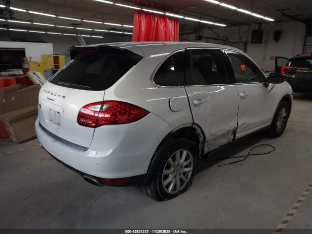 2013 PORSCHE CAYENNE WP1AA2A25DLA03850 Photo 3