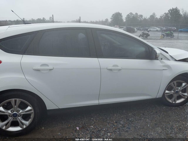 Ford FOCUS SE 2014 1FADP3K23EL375938 Image 13