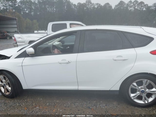 Ford FOCUS SE 2014 1FADP3K23EL375938 Image 14
