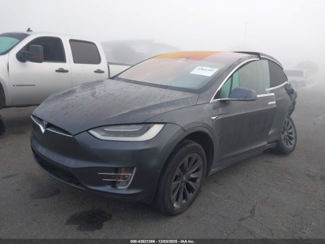 2018 TESLA MODEL X 5YJXCBE20JF136434 Photo 1