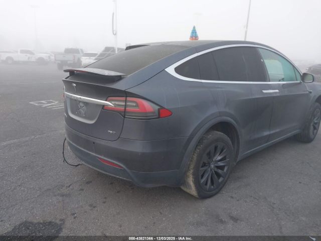 2018 TESLA MODEL X 5YJXCBE20JF136434 Photo 3
