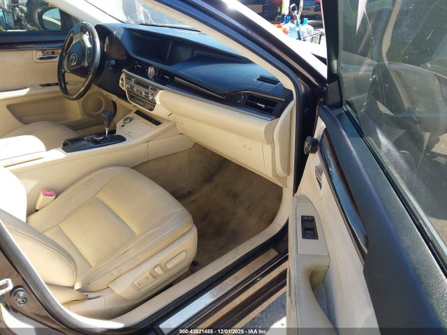 43821455 :رقم المزاد ، JTHBK1GG0D2017627 vin ، 2013 Lexus Es 350 مزاد بيع
