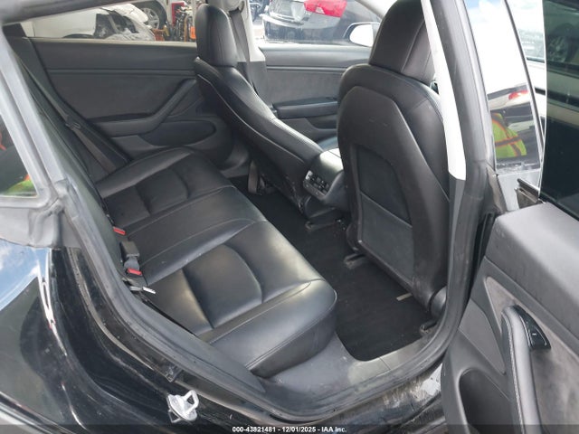 Продажа на аукционе авто 2018 Tesla Model 3 Long Range/performance, vin: 5YJ3E1EB7JF094007, номер лота: 43821481