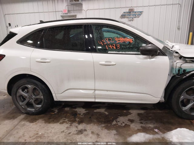 Ford Escape St-line 2023 1FMCU9MN0PUB12517 Image 14