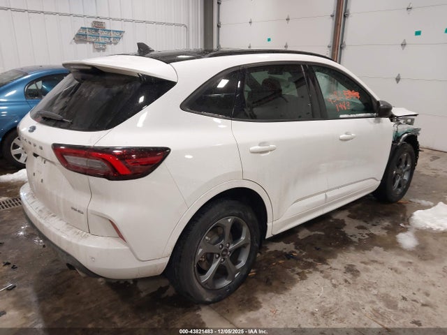 Ford Escape St-line 2023 1FMCU9MN0PUB12517 Image 4
