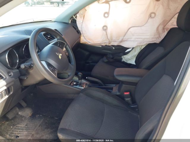 2018 MITSUBISHI OUTLANDER SPORT JA4AP3AU4JZ006653 Photo 4