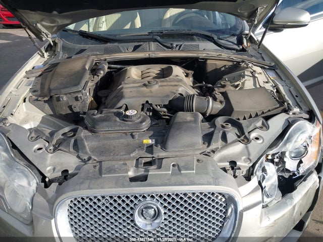 2010 JAGUAR XF SAJWA0FA1AHR55692 Photo 9
