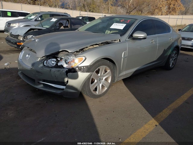 2010 JAGUAR XF SAJWA0FA1AHR55692 Photo 1