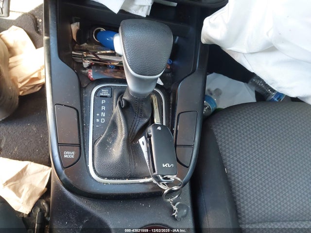 KNDJ23AU9P7204900 KIA SOUL LX