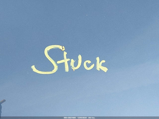 2026 TESLA MODEL Y 7SAYGDEE9TA388443 Photo 9