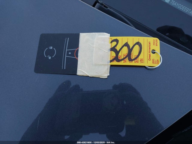 2026 TESLA MODEL Y 7SAYGDEE9TA388443 Photo 10