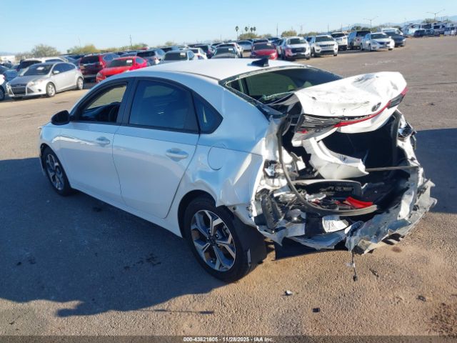 2021 KIA FORTE 3KPF24AD2ME407845 Photo 2