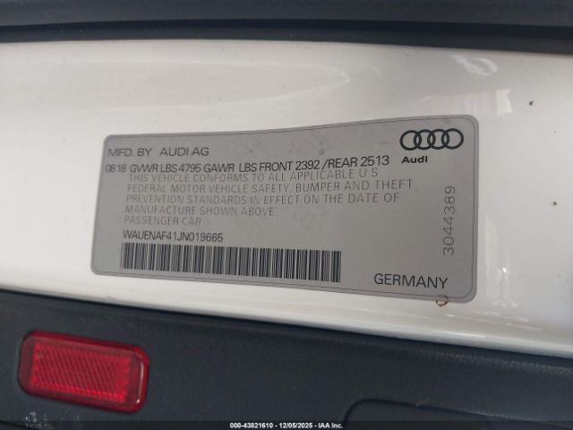 2018 AUDI A4 WAUENAF41JN019665 Photo 8