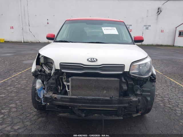 KIA SOUL + 2018 KNDJP3A5XJ7551976 Image 13