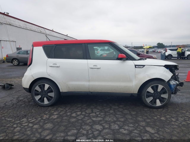 KIA SOUL + 2018 KNDJP3A5XJ7551976 Image 14